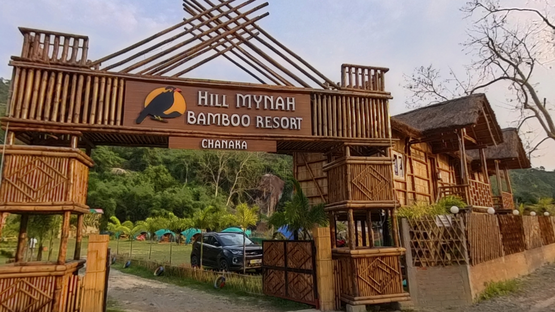 Hill mynah bamboo resort